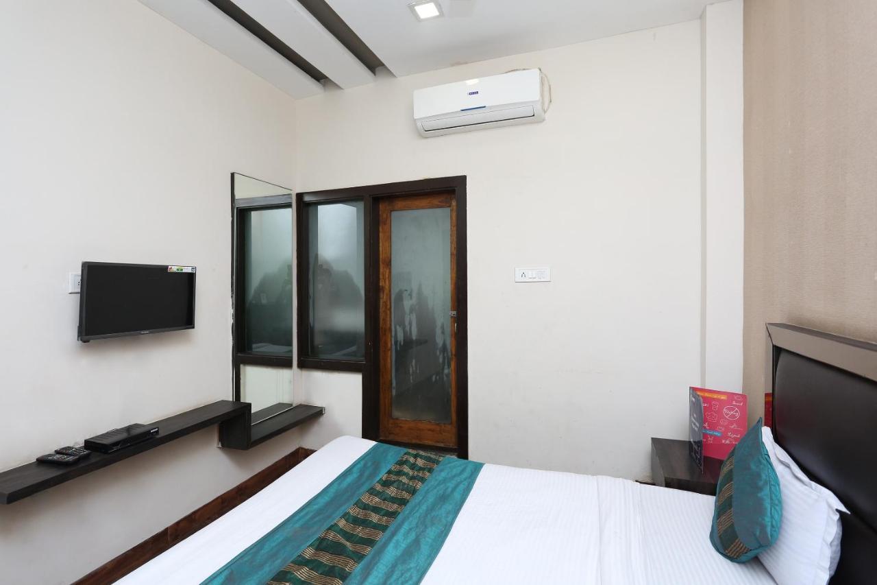 Oyo 6325 Hotel Kiran Rāipur Exteriör bild