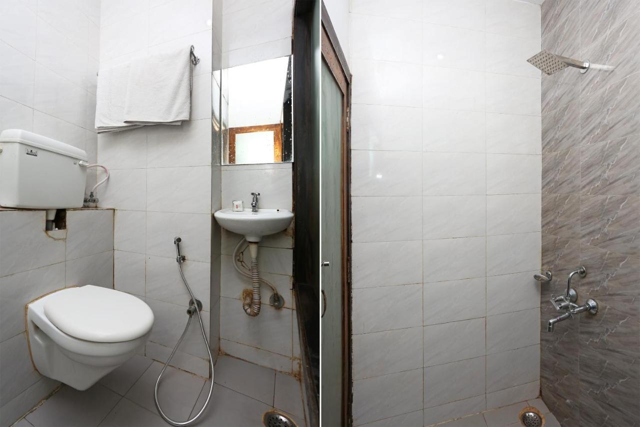 Oyo 6325 Hotel Kiran Rāipur Exteriör bild