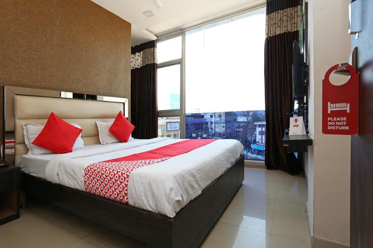 Oyo 6325 Hotel Kiran Rāipur Exteriör bild